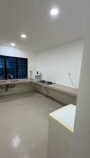 Rumah Teres 1 Tingkat untuk Disewa di Johor Bahru (Johor) - Esther Ooi - Kitchen - PropertyGuru.com.my