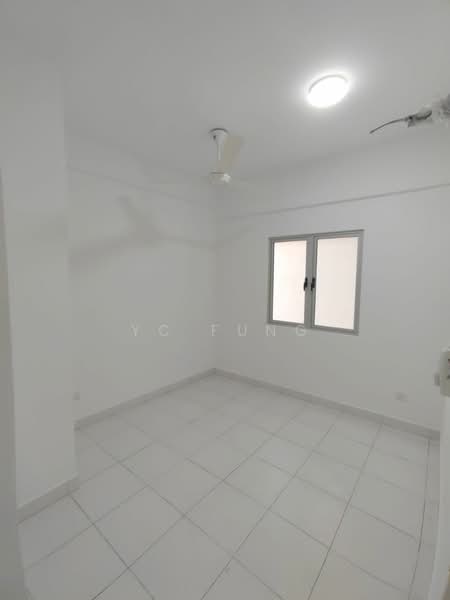 Pangsapuri untuk Disewa di Permas Ville Apartment - YC Fung - Interior - PropertyGuru.com.my