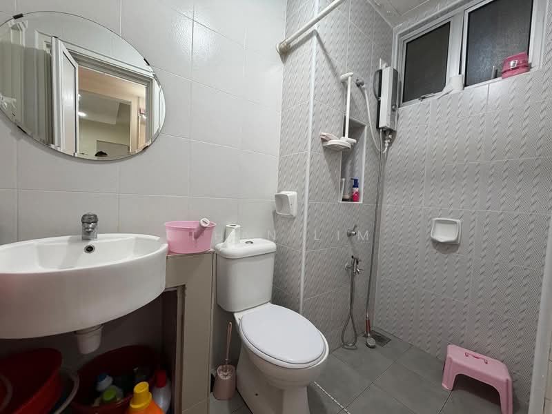 Service Residence for Sale at Austin Suites (Permata Austin) - Ethan Lim - Bathroom - PropertyGuru.com.my