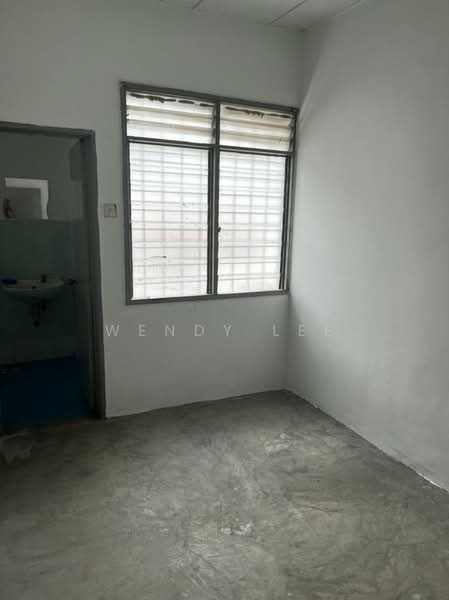 Hartanah Yang Lain untuk Dijual di Bandar Mahkota Cheras (Cheras) - Wendy Lee - Bathroom - PropertyGuru.com.my