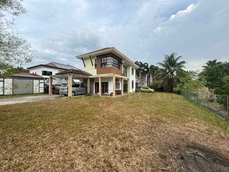Bungalow for Sale in Batang Kali (Selangor) - Noor Aini Bt Ayob - Exterior - PropertyGuru.com.my