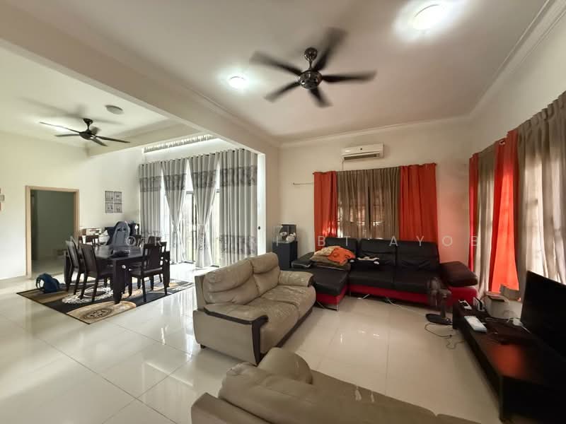 Bungalow for Sale in Batang Kali (Selangor) - Noor Aini Bt Ayob - Living Room - PropertyGuru.com.my