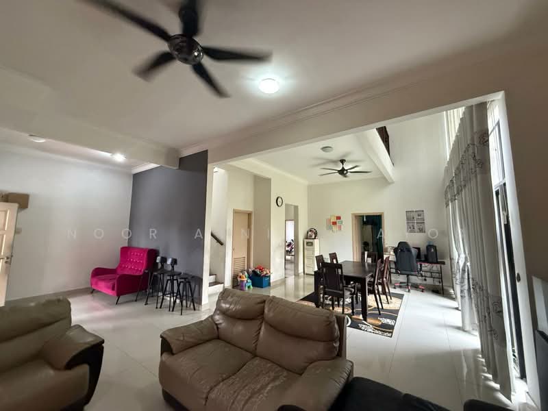Bungalow for Sale in Batang Kali (Selangor) - Noor Aini Bt Ayob - Living Room - PropertyGuru.com.my