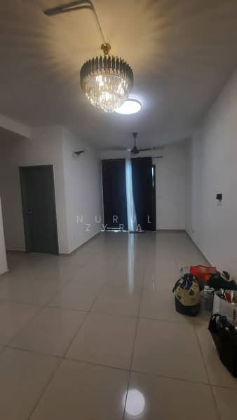 Servis Apartment untuk Disewa di Parkland Residence - Nurul Zyra - Living Room - PropertyGuru.com.my