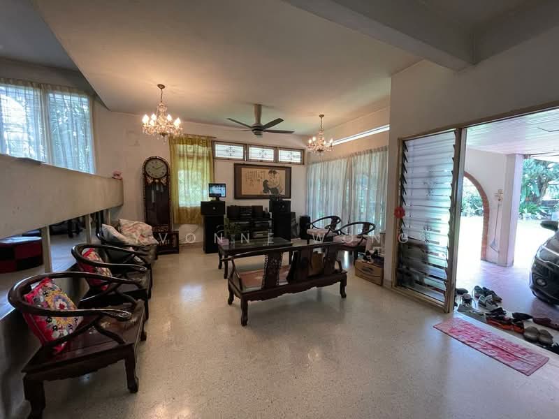 Rumah Teres 2 Tingkat untuk Dijual di Taman Desa (Kuala Lumpur) - Yvonne Wong - Living Room - PropertyGuru.com.my