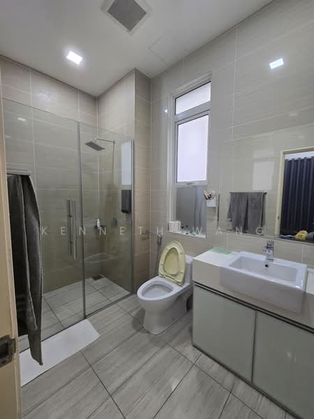 Kondominium untuk Dijual di Damansara Foresta - Kenneth Wang - Bathroom - PropertyGuru.com.my