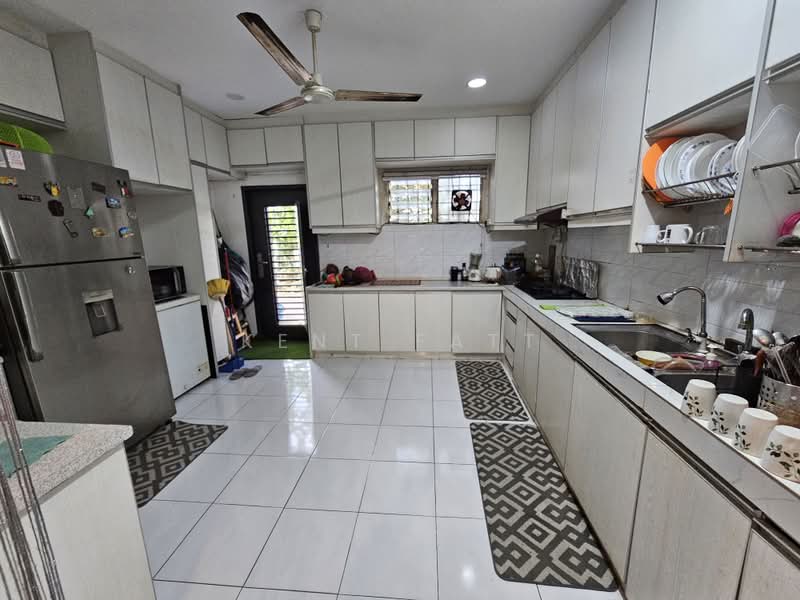 Rumah Teres 2 Tingkat untuk Dijual di Taman Selayang Indah (Selayang) - Kent Fatt - Kitchen - PropertyGuru.com.my