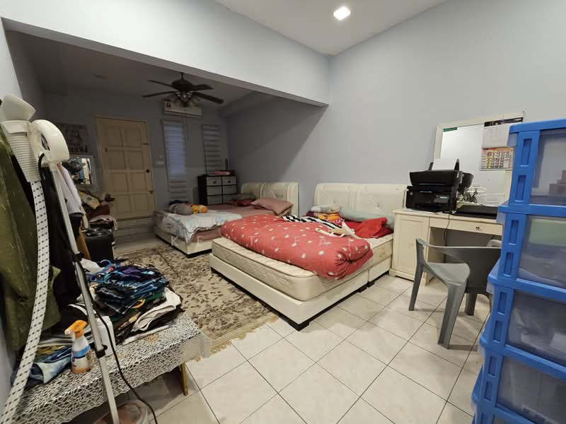 Rumah Teres 2 Tingkat untuk Dijual di Taman Selayang Indah (Selayang) - Kent Fatt - Bedroom - PropertyGuru.com.my