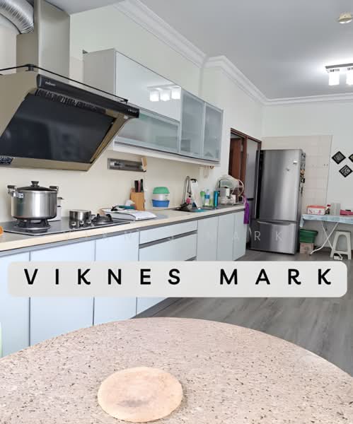 Kondominium untuk Dijual di The Regency Condominium - Viknes Mark - Kitchen - PropertyGuru.com.my