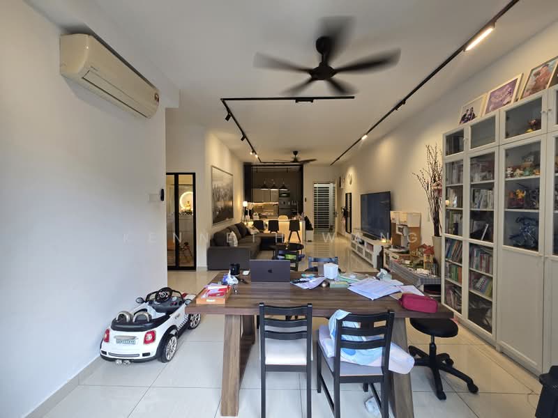 Kondominium untuk Dijual di Damansara Foresta - Kenneth Wang - Living Room - PropertyGuru.com.my