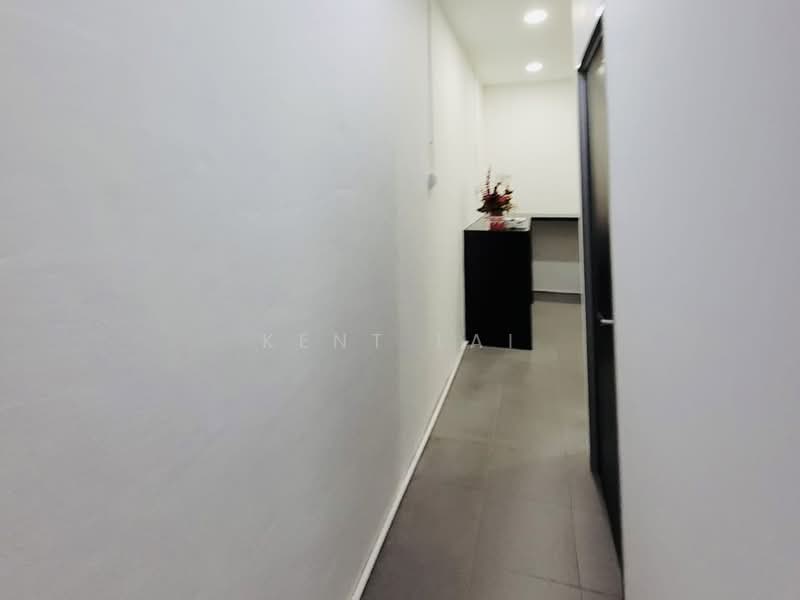 Shop / Office for Sale in Bayan Lepas (Penang) - Kent Lai - Corridor - PropertyGuru.com.my