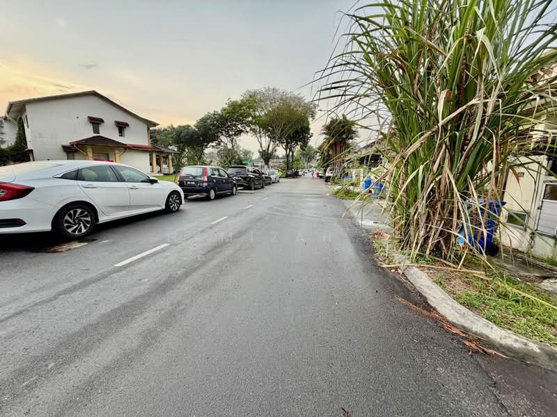 Terraced House for Sale in Seksyen 32, Kemuning Green Ville (Shah Alam) - Hamizah . - PropertyGuru.com.my