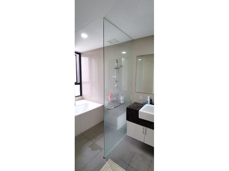 Servis Apartment untuk Disewa di G Residence - KK Chia - Bathroom - PropertyGuru.com.my