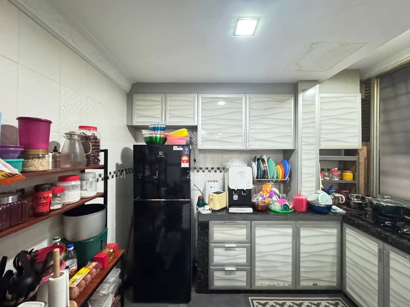 Condominium for Sale at Puteri Court - M.J Zairin - Kitchen - PropertyGuru.com.my