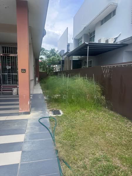 Cluster House for Sale in Taman Gaya (Ulu Tiram) - Terence Tan - Exterior - PropertyGuru.com.my
