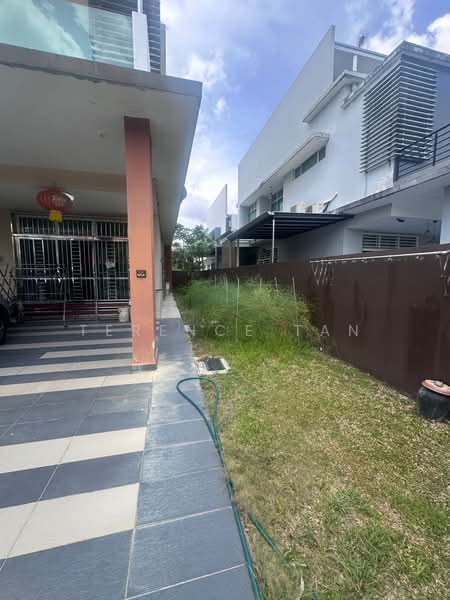 Cluster House for Sale in Taman Gaya (Ulu Tiram) - Terence Tan - Exterior - PropertyGuru.com.my