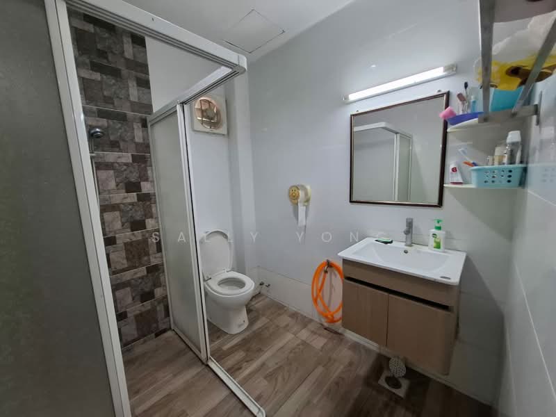 1.5-storey Terraced House for Sale in Bandar Bukit Raja (Klang) - Sally Yong - Bathroom - PropertyGuru.com.my