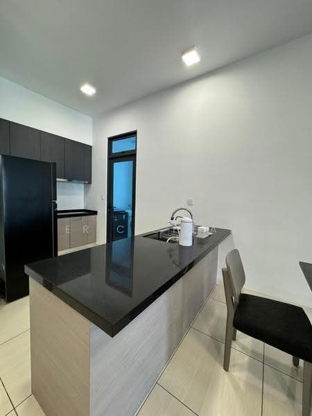 Condominium for Rent at Queens Residences Q1 @ Queens Waterfront - Eric Cheah - Kitchen - PropertyGuru.com.my