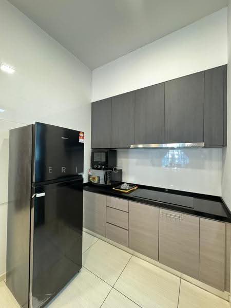 Condominium for Rent at Queens Residences Q1 @ Queens Waterfront - Eric Cheah - Kitchen - PropertyGuru.com.my