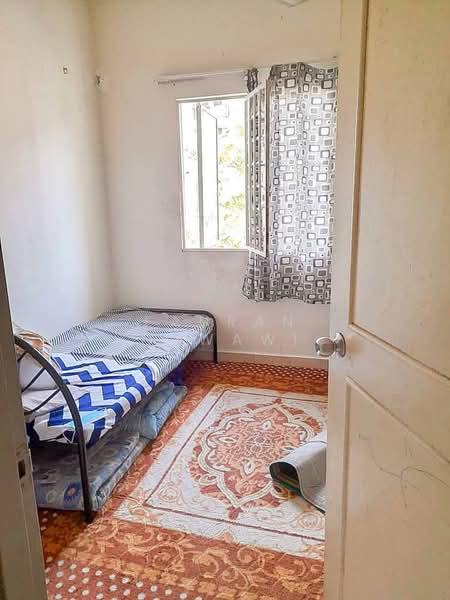 Pangsapuri untuk Dijual di Pangsapuri Delima - Fauran Nawawi - Bedroom - PropertyGuru.com.my