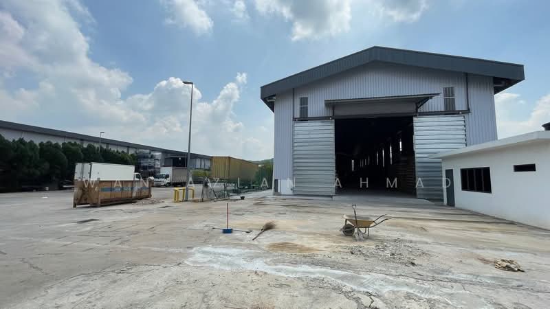 Gudang untuk Disewa di Kampung Baru Subang (Sungai Buloh) - Wan Azlan Ahmad - PropertyGuru.com.my