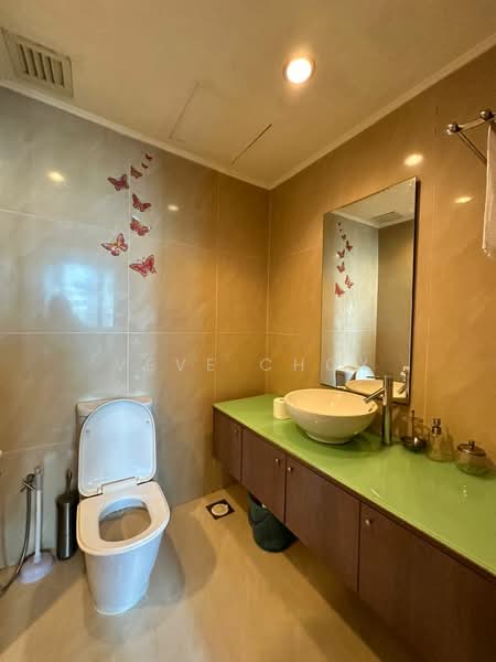 Servis Apartment untuk Dijual di Parkview Service Apartment - Veve Choy - Bathroom - PropertyGuru.com.my
