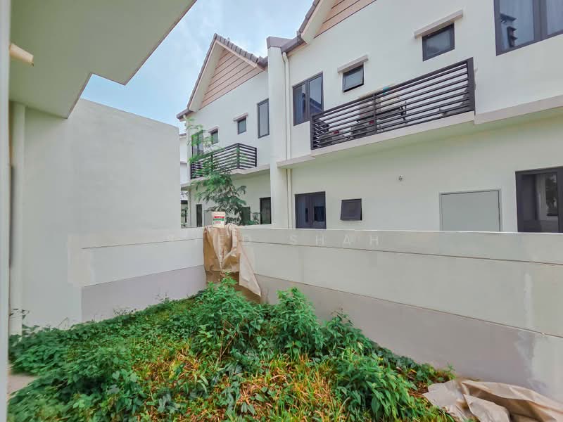 Rumah Berkembar untuk Dijual di Cyber 10 (Cyberjaya) - Syed Shah - Exterior - PropertyGuru.com.my