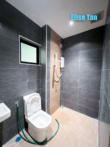 Rumah Berkembar untuk Dijual di Seberang Perai (Penang) - Elise Tan - Bathroom - PropertyGuru.com.my