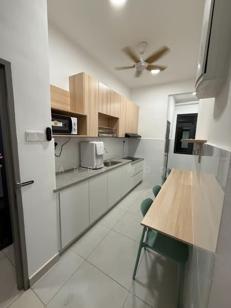 Pangsapuri untuk Disewa di D7 (D'Seven Lagoon Perdana) - Abby Woo - Kitchen - PropertyGuru.com.my