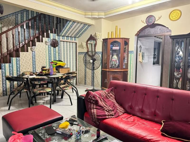 2-storey Terraced House for Sale in Taman Megah Ria (Masai) - Melinda Ee - Living Room - PropertyGuru.com.my
