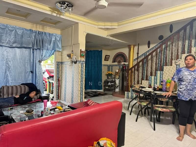 2-storey Terraced House for Sale in Taman Megah Ria (Masai) - Melinda Ee - Living Room - PropertyGuru.com.my