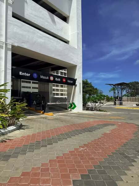 Service Residence for Sale at Bay Suites - Alice Kon - PropertyGuru.com.my
