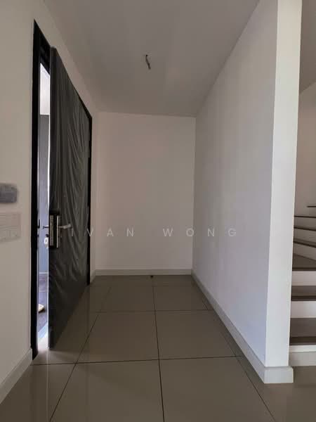 2-storey Terraced House for Sale in Bukit Raja (Selangor) - Ivan Wong - Entrance - PropertyGuru.com.my