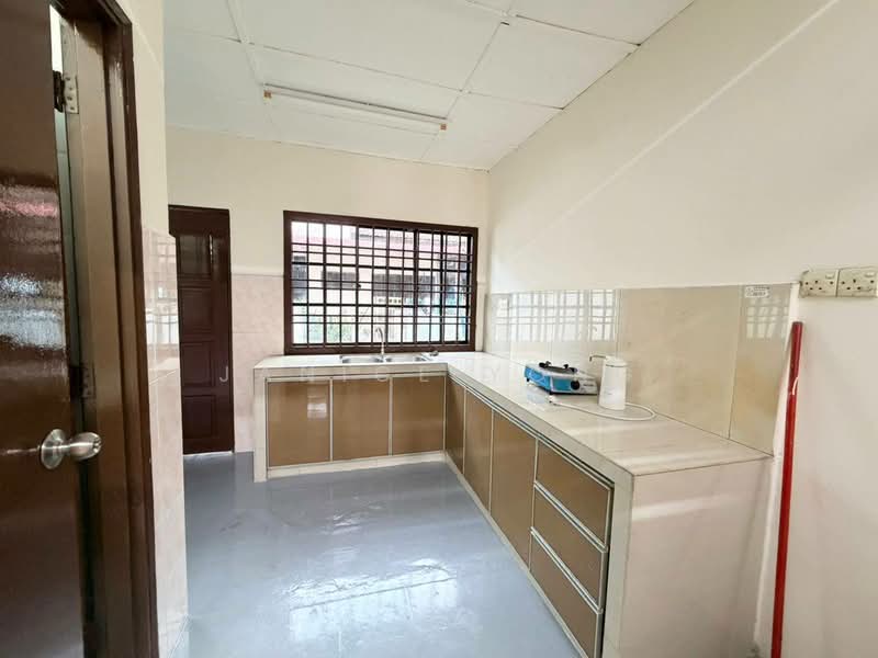 2-storey Terraced House for Rent in Bukit Indah (Iskandar Puteri (Nusajaya)) - Janice Yong - Kitchen - PropertyGuru.com.my