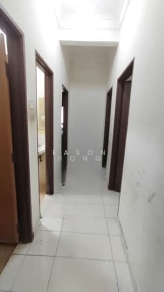 Pangsapuri untuk Disewa di Sri Kejora - Eason Hong - Corridor - PropertyGuru.com.my
