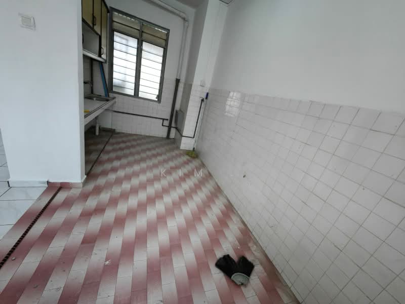 Flat for Rent at Taman Perling - Kim . - Kitchen - PropertyGuru.com.my
