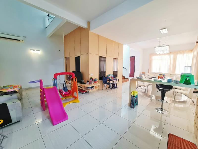 Rumah Berkembar untuk Dijual di Setia Eco Gardens (Gelang Patah) - Jeffrey Kiong - Living Room - PropertyGuru.com.my
