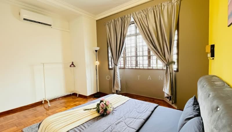 Rumah Berkembar untuk Dijual di Taman Rinting (Masai) - Sharon Tan - Bedroom - PropertyGuru.com.my