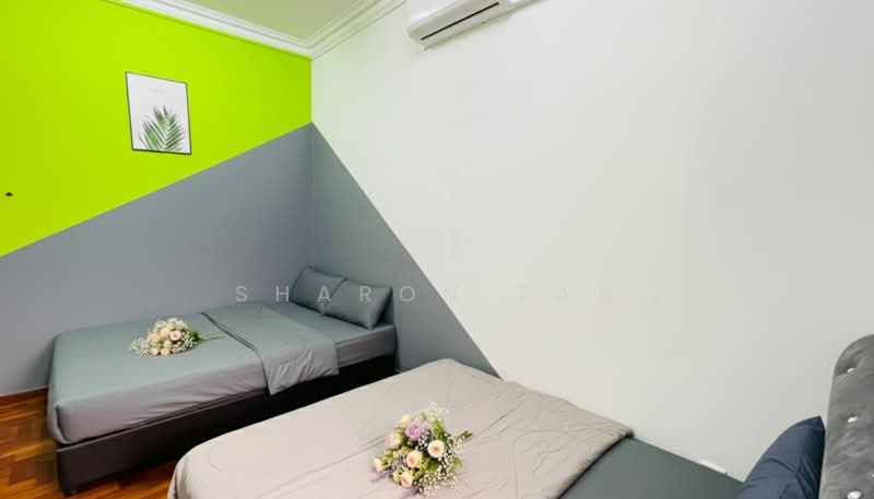 Rumah Berkembar untuk Dijual di Taman Rinting (Masai) - Sharon Tan - Bedroom - PropertyGuru.com.my
