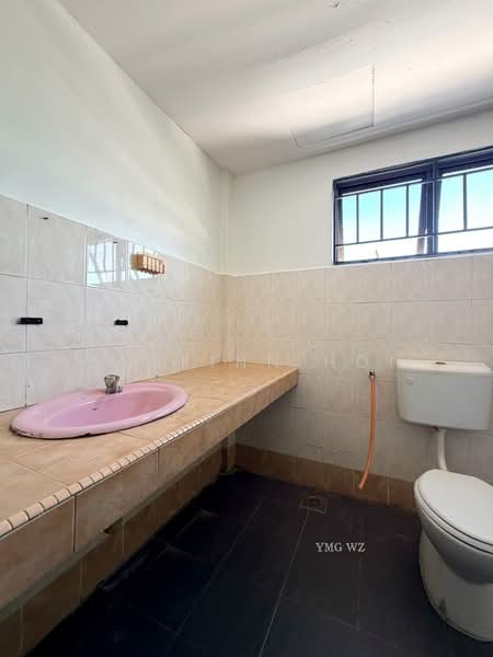 Apartment for Rent at Vista Bayu - Zackinn Hoi - Bathroom - PropertyGuru.com.my