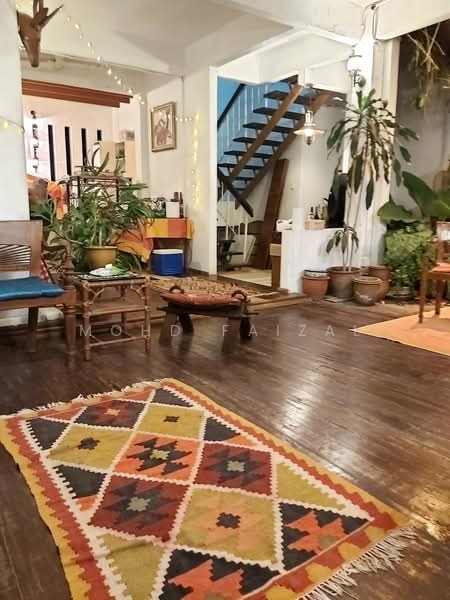 Rumah Teres 3 Tingkat untuk Dijual di Ulu Kelang (Selangor) - Mohd Faizal - Living Room - PropertyGuru.com.my