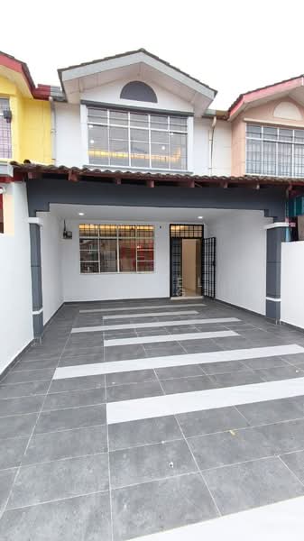 Rumah Teres 2 Tingkat untuk Dijual di Taman Scientex Pasir Gudang (Pasir Gudang) - Daniel Yong - Exterior - PropertyGuru.com.my