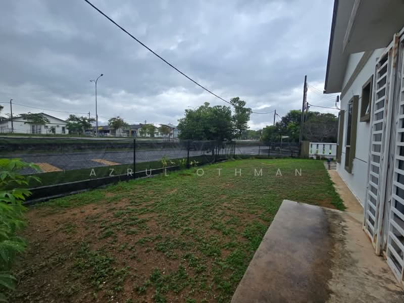 1-storey Terraced House for Sale in Taman Bandar Ekar (Rantau) - Azrul Othman - Exterior - PropertyGuru.com.my