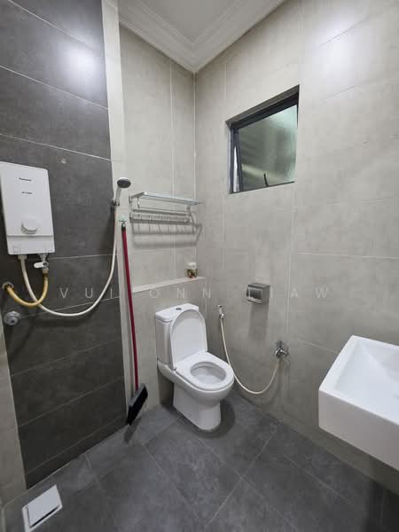 Condominium for Rent at Lido Four Seasons Residence - Vui Onn Liaw - Bathroom - PropertyGuru.com.my