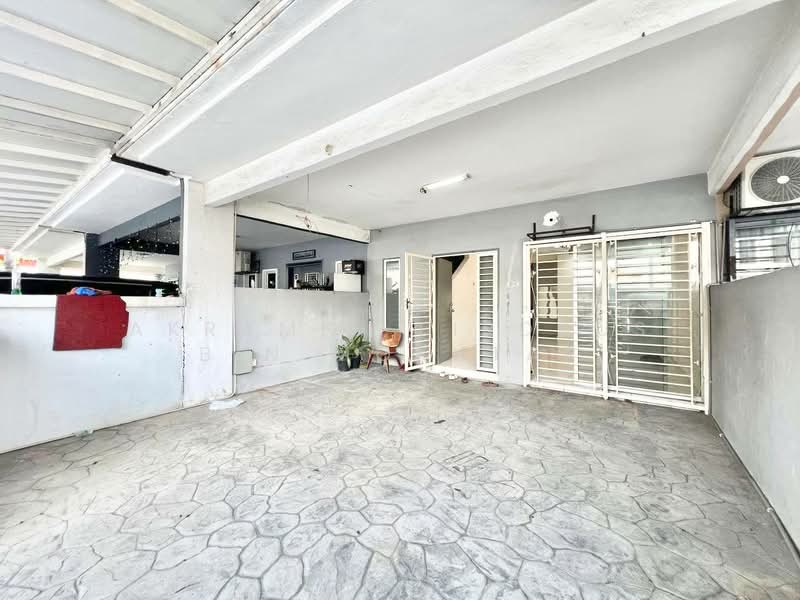 2-storey Terraced House for Sale in Seksyen 33 (Shah Alam) - Akramin Firdaus Bin Mokhtar - PropertyGuru.com.my