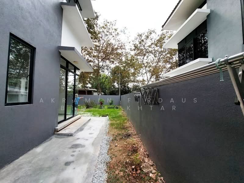 Semi-Detached House for Sale in Dengkil (Selangor) - Akramin Firdaus Bin Mokhtar - PropertyGuru.com.my