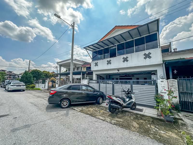 2-storey Terraced House for Sale in Selayang (Selangor) - Amir Abas - Exterior - PropertyGuru.com.my