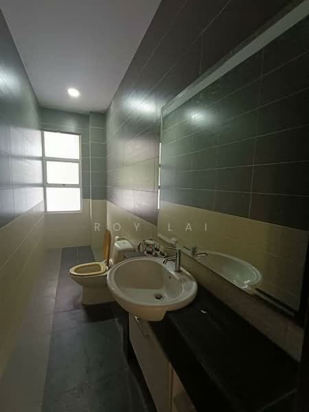 Rumah Banglo untuk Dijual di Kajang (Selangor) - Roy Lai - Bathroom - PropertyGuru.com.my