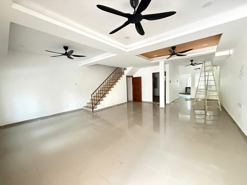 Rumah Teres 2 Tingkat untuk Dijual di Bukit Beruang (Bukit Baru) - Joanne How - Living Room - PropertyGuru.com.my