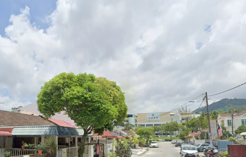 1-storey Terraced House for Sale in Bayan Lepas (Penang) - Mervyn Seah - Exterior - PropertyGuru.com.my